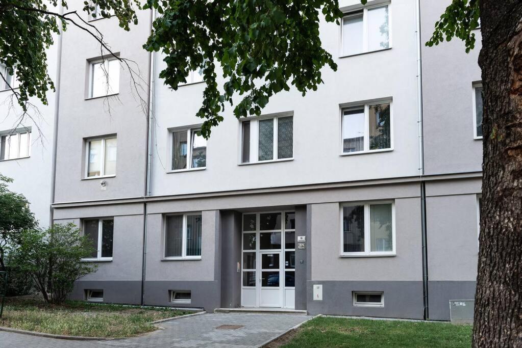 Tranquility Apartement - Брно Екстер'єр фото